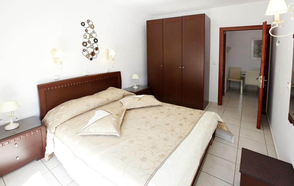 Nereids Apartments And Studios Khrysi Ammoudia Eksteriør bilde