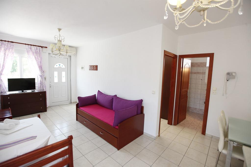 Nereids Apartments And Studios Khrysi Ammoudia Eksteriør bilde
