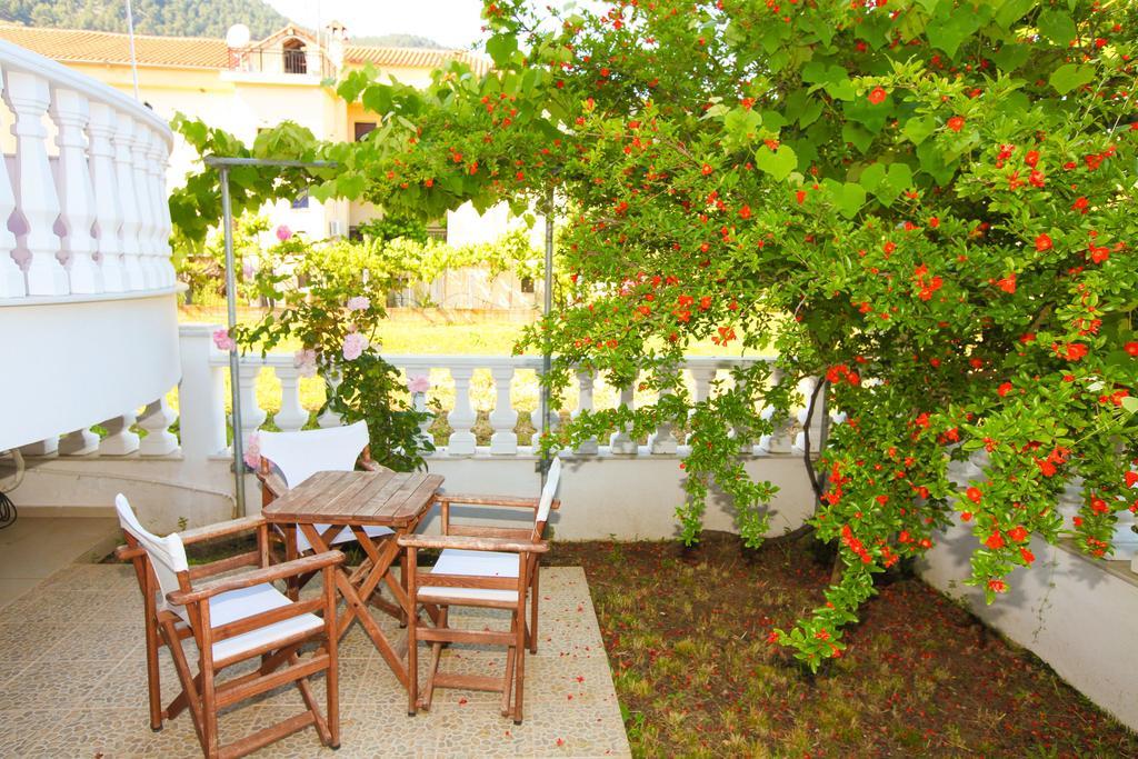 Nereids Apartments And Studios Khrysi Ammoudia Eksteriør bilde